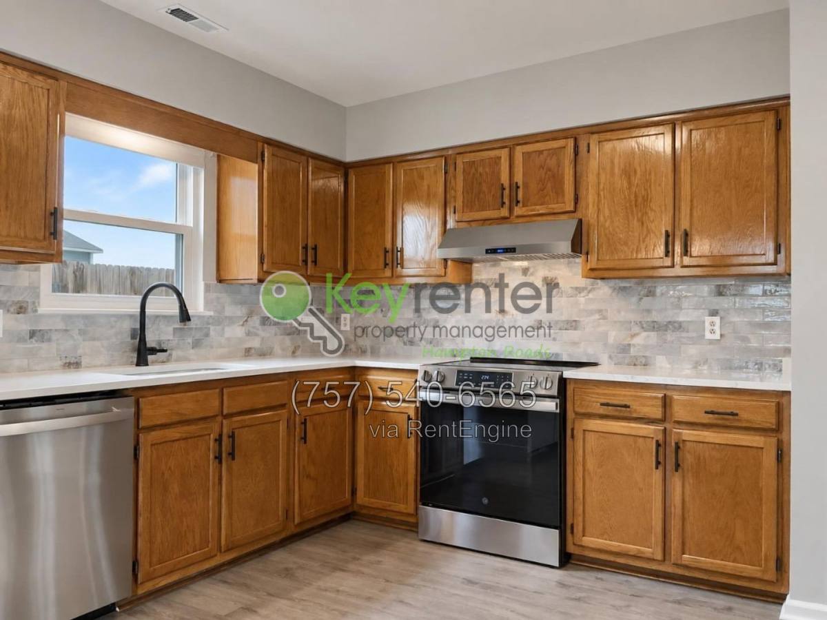 House for rent at 1764 Bernstein Dr, Virginia Beach, VA 23454