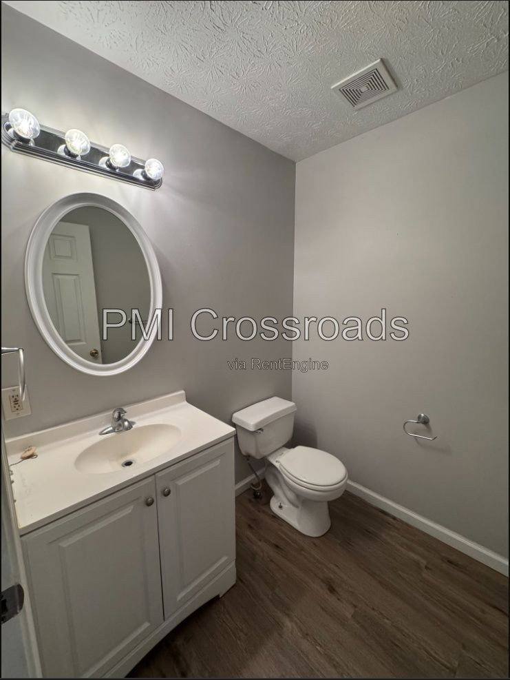 Apartment for rent at 1120 Applegrove St NW, North Canton, OH 44720