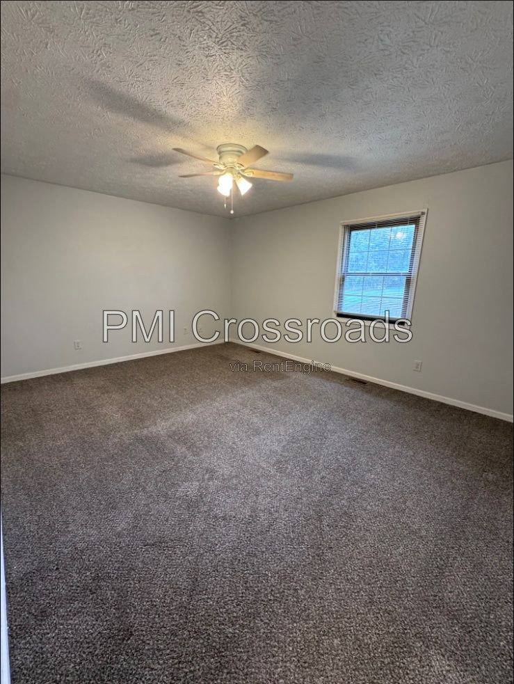 Apartment for rent at 1120 Applegrove St NW, North Canton, OH 44720