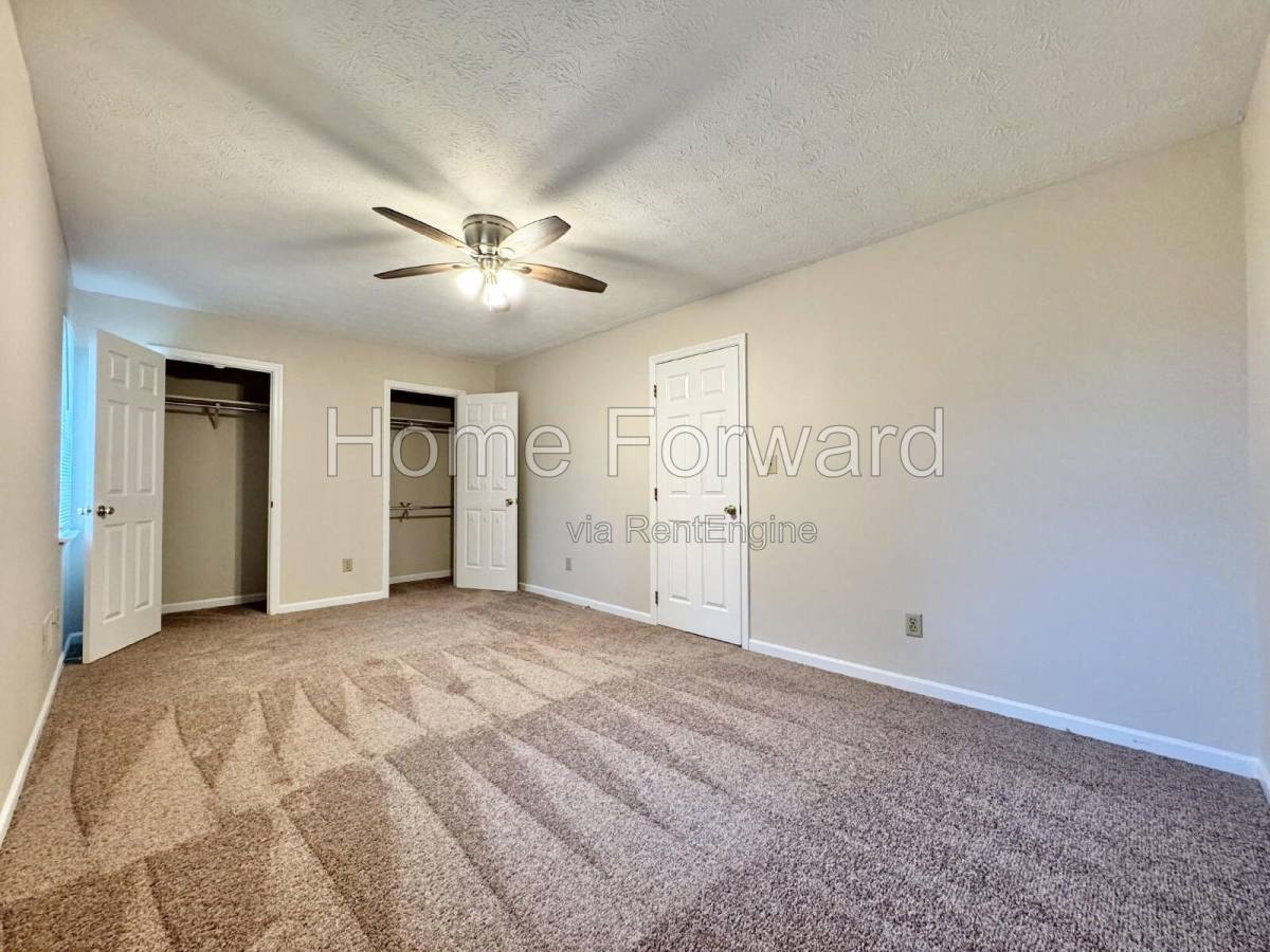 House for rent at 3118 High Ridge Dr, Lexington, KY 40517