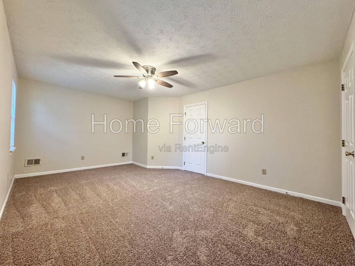House for rent at 3118 High Ridge Dr, Lexington, KY 40517