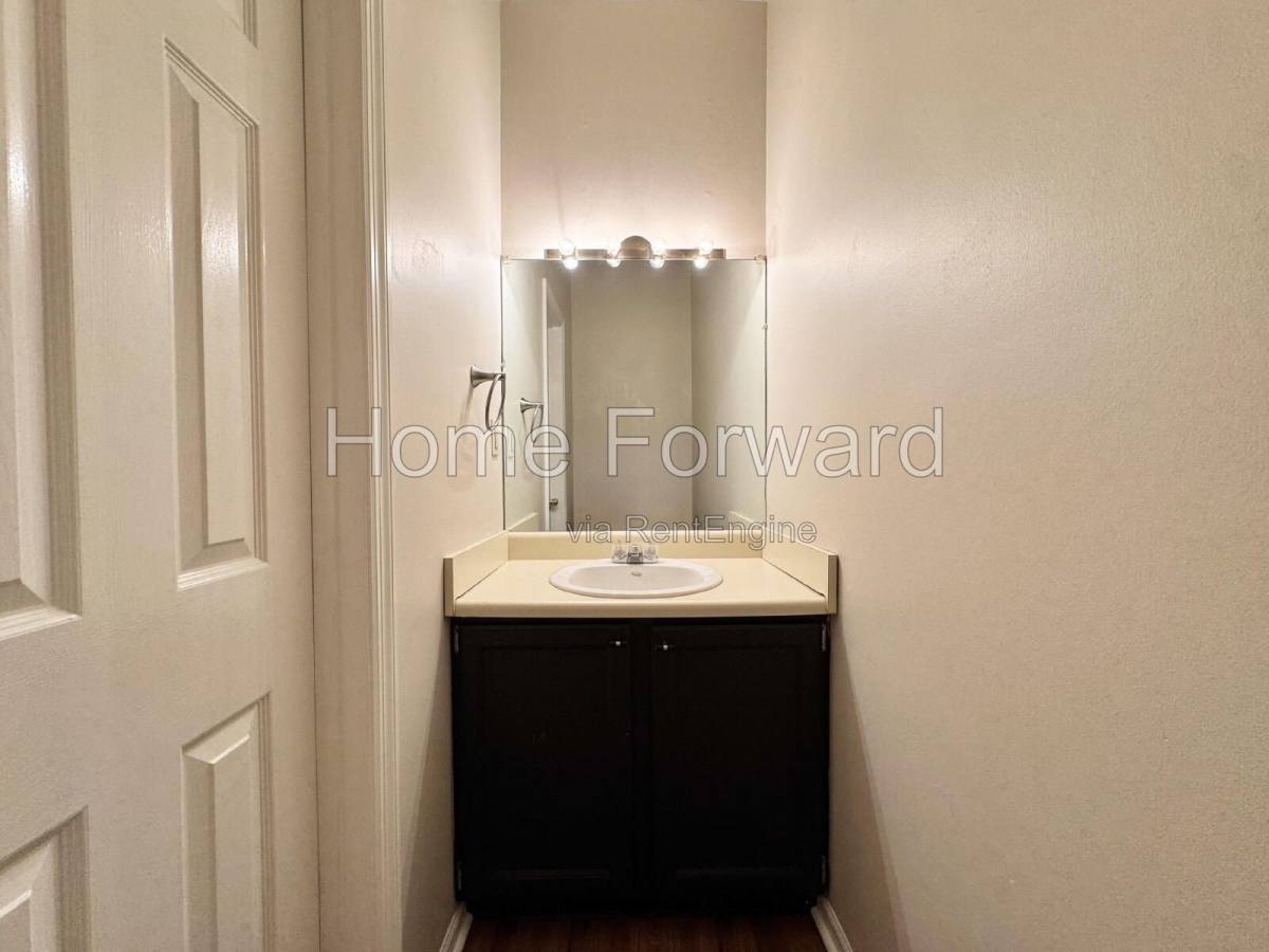 House for rent at 3118 High Ridge Dr, Lexington, KY 40517