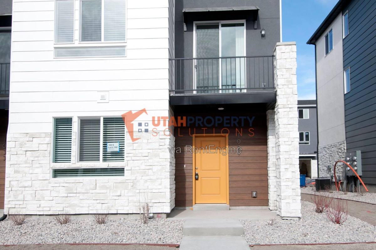 Townhouse for rent at 1029 W 400 S, American Fork, UT 84003