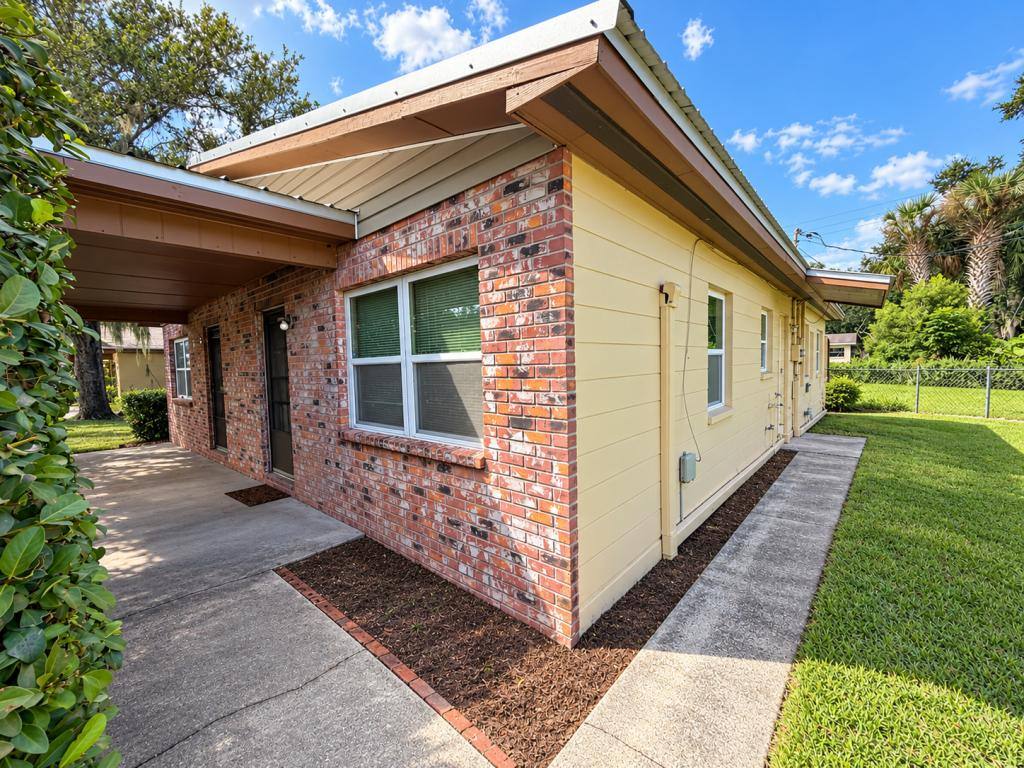 423 Alamo Dr, Lakeland, FL 33813