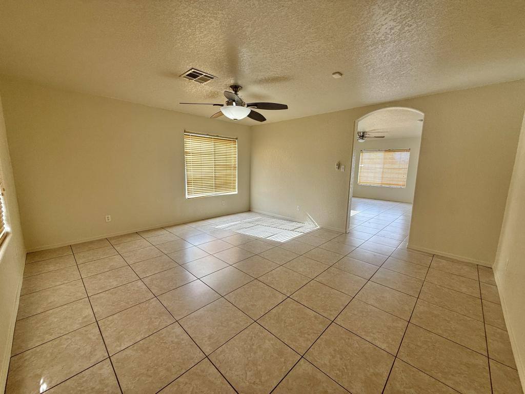 6222 E 42nd Lane, Yuma, AZ 85365 - House for Rent - Image 3