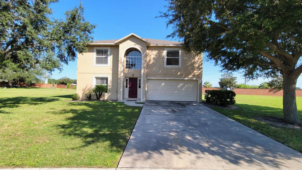 House for rent at 2711 Garrett Nicholas Loop, Kissimmee, FL 34746