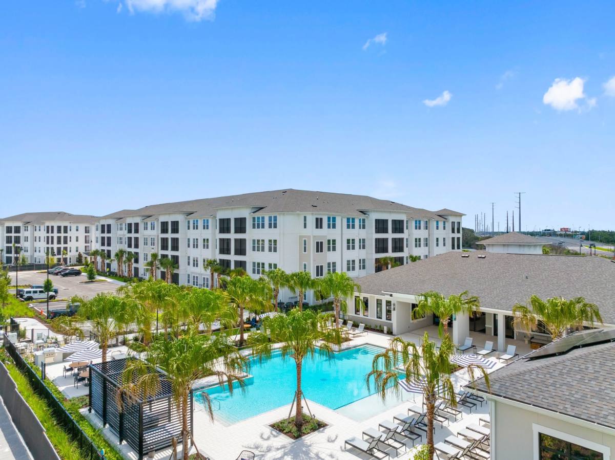 Apartment for rent at 42503 US-Highway 19 N, Tarpon Springs, FL 34689