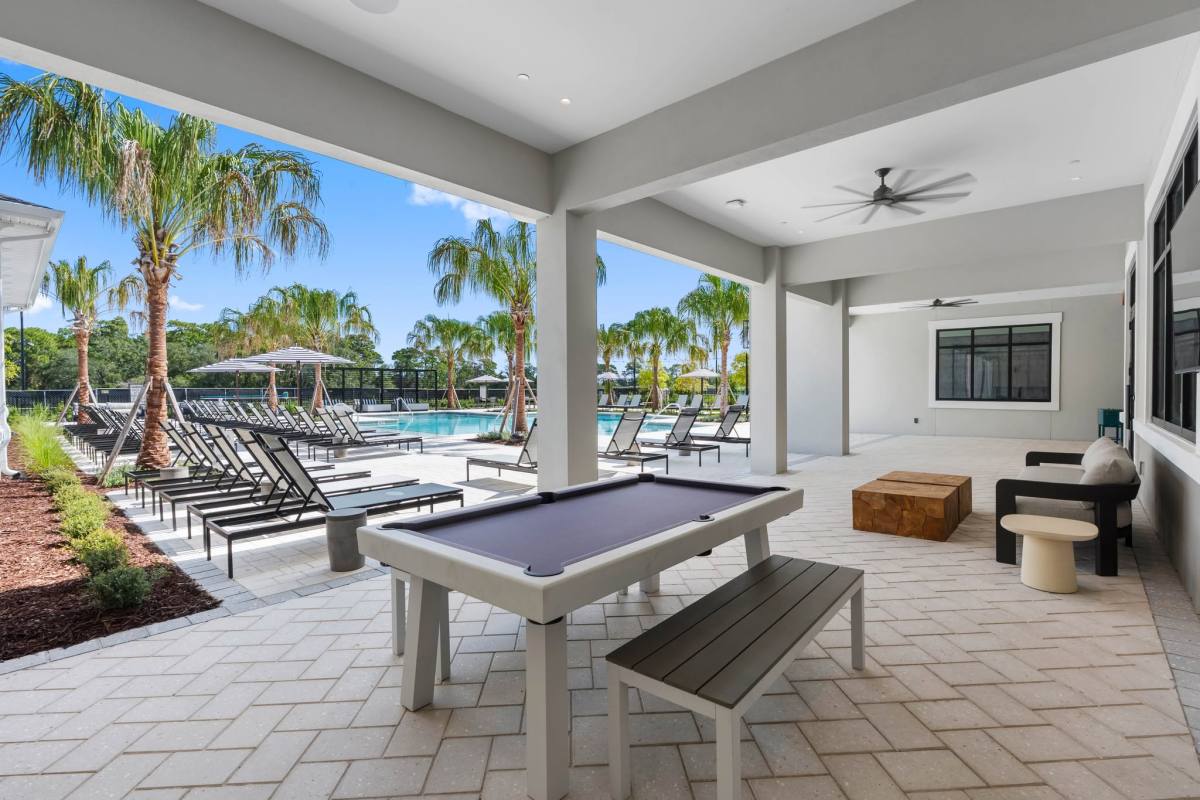 Apartment for rent at 42503 US-Highway 19 N, Tarpon Springs, FL 34689