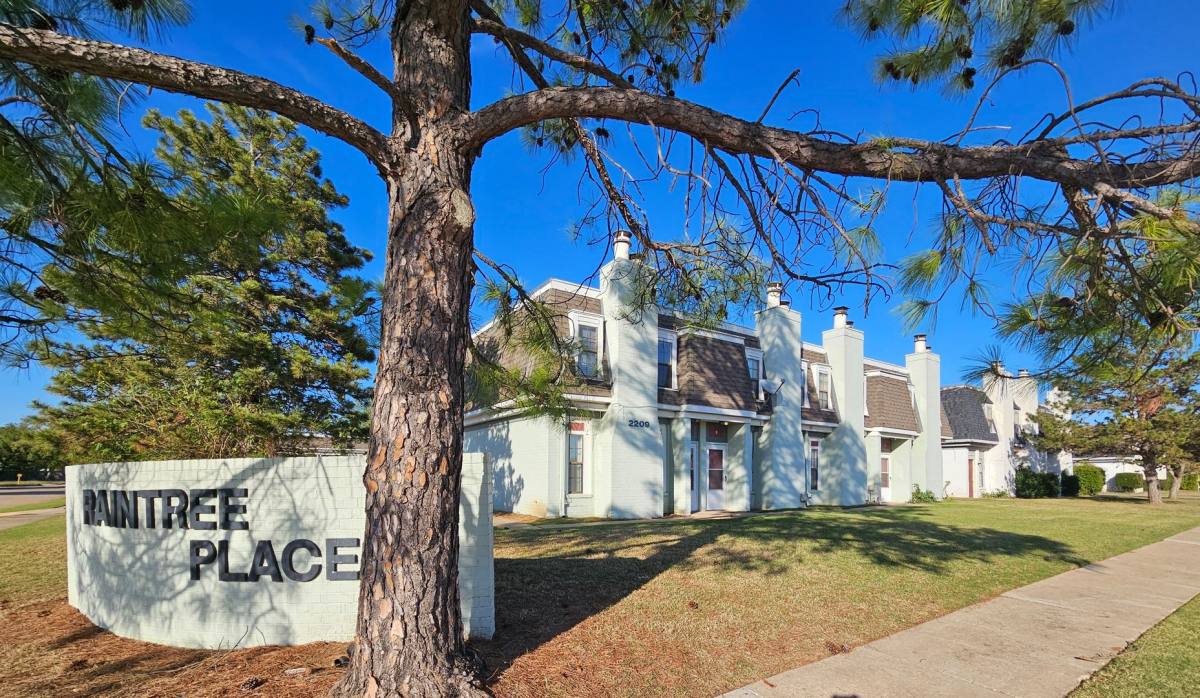Townhouse for rent at 2209 Beaumont Dr #D, Norman, OK 73071