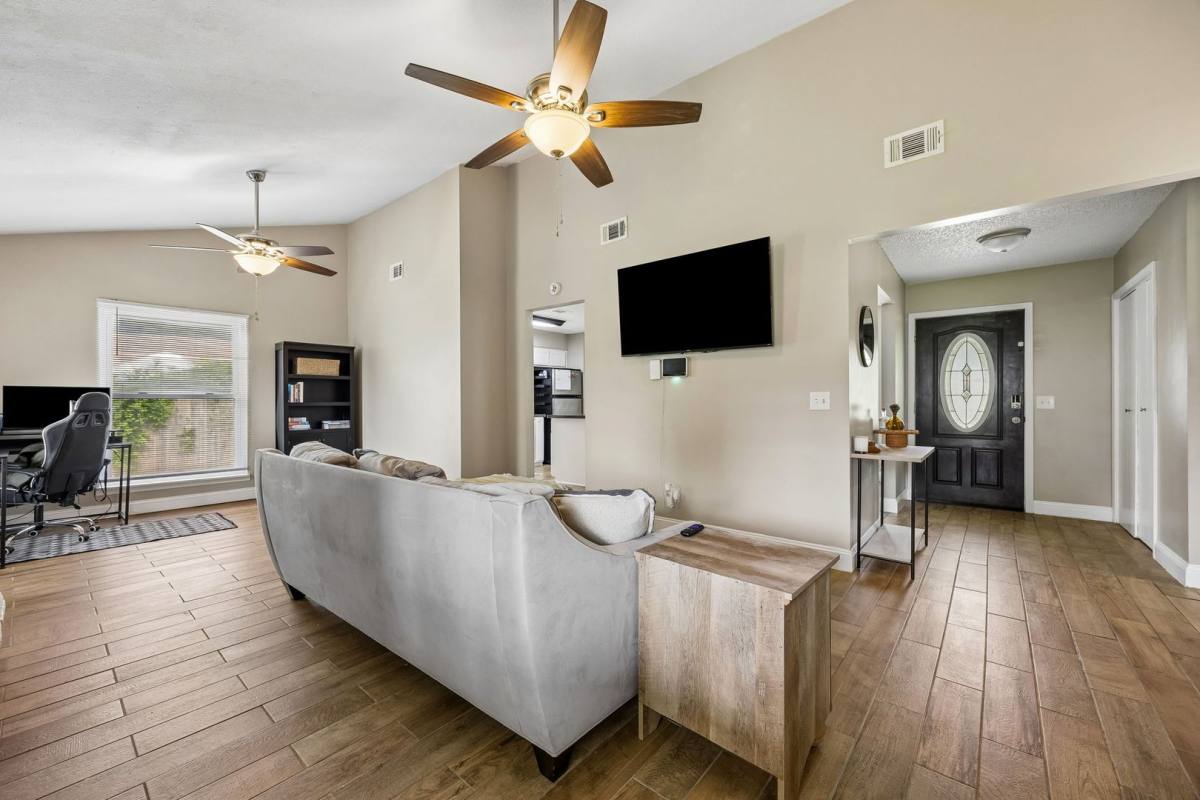 House for rent at 105 Wolfbay Circle, Kingsland, GA 31548