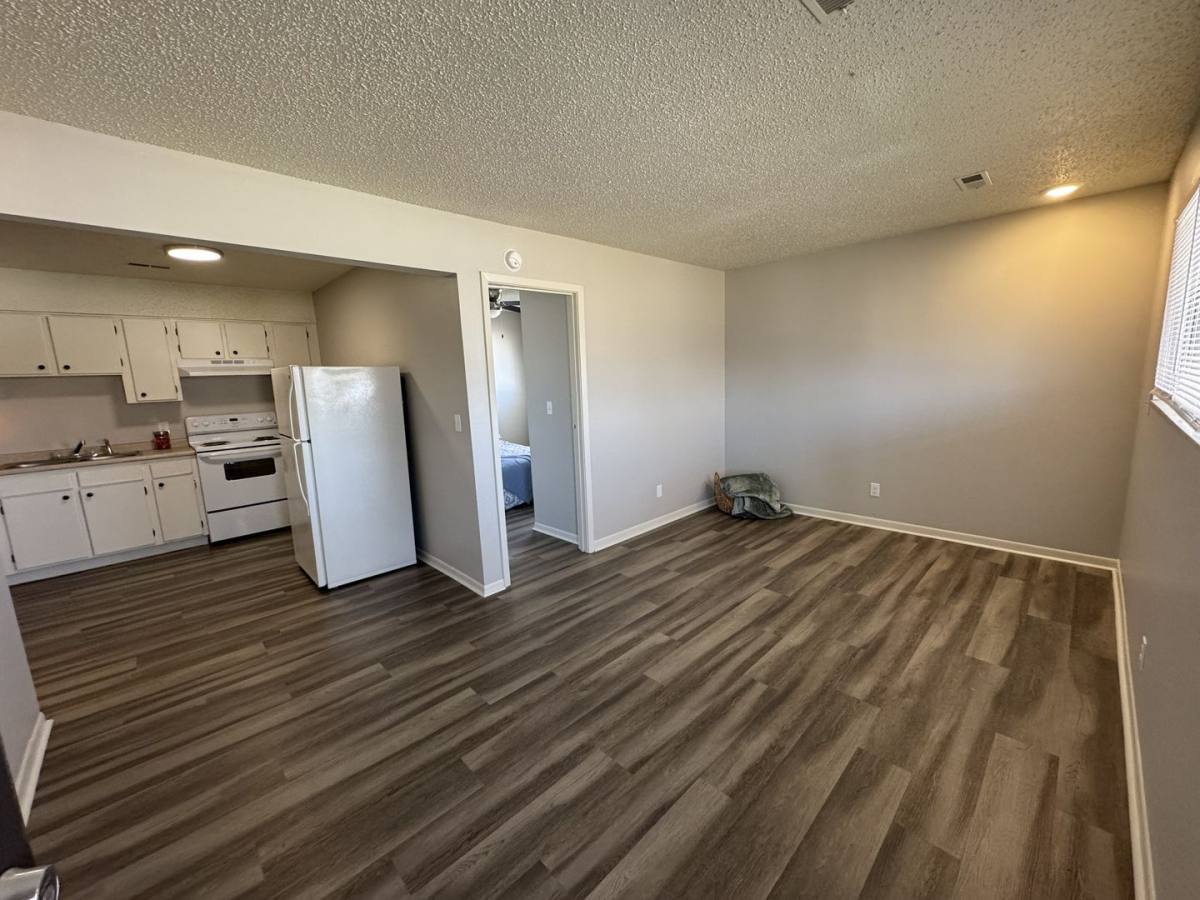 Apartment for rent at Valley View, 127 S Colby Ave, Valley Center, KS 67147