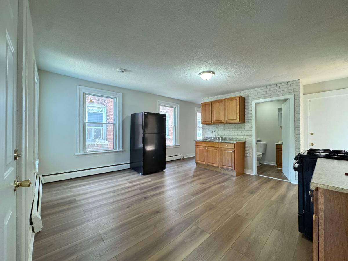 Apartment for rent at 312 Davenport Ave, New Haven, CT 06519