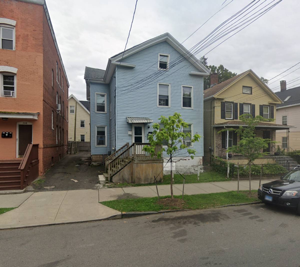Apartment for rent at 312 Davenport Ave, New Haven, CT 06519