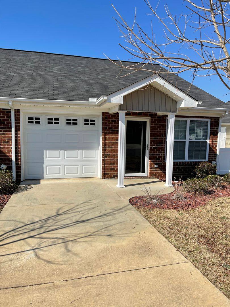 House for rent at 23 Skylar Court, Oxford, AL 36203