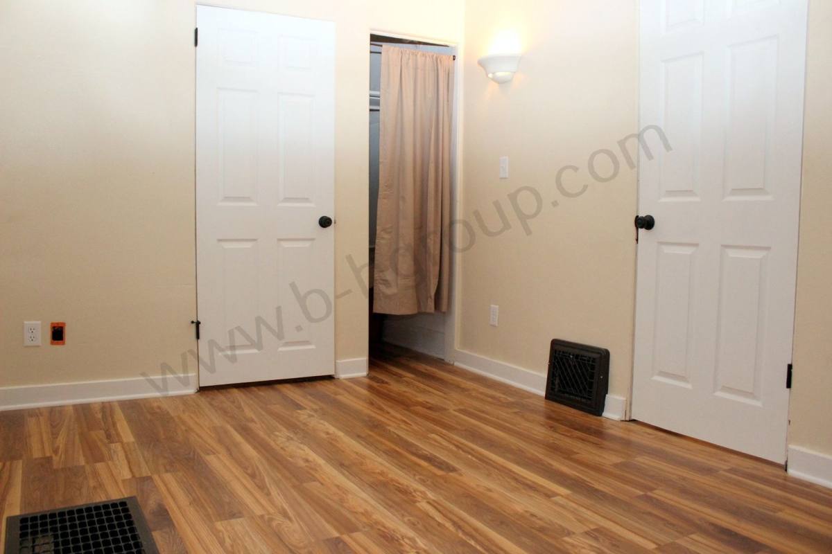Apartment for rent at 4828 16th Ave, Kenosha, WI 53140