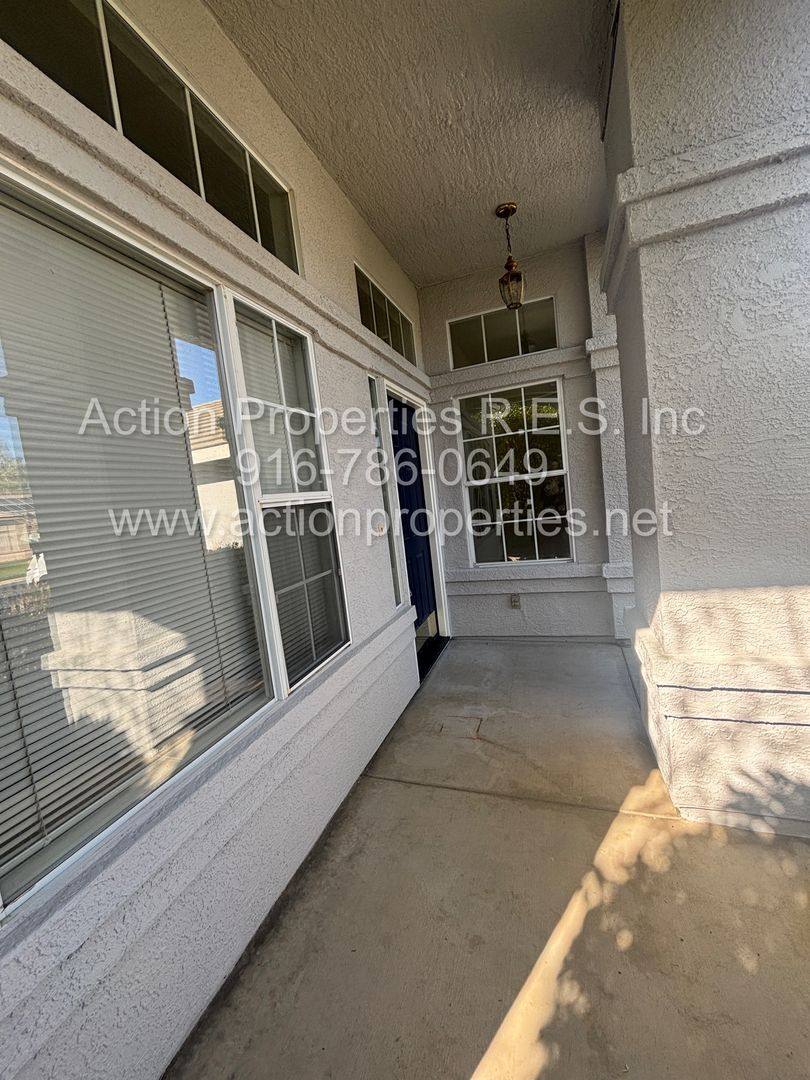 House for rent at 2432 Stefanie Dr, Rocklin, CA 95765