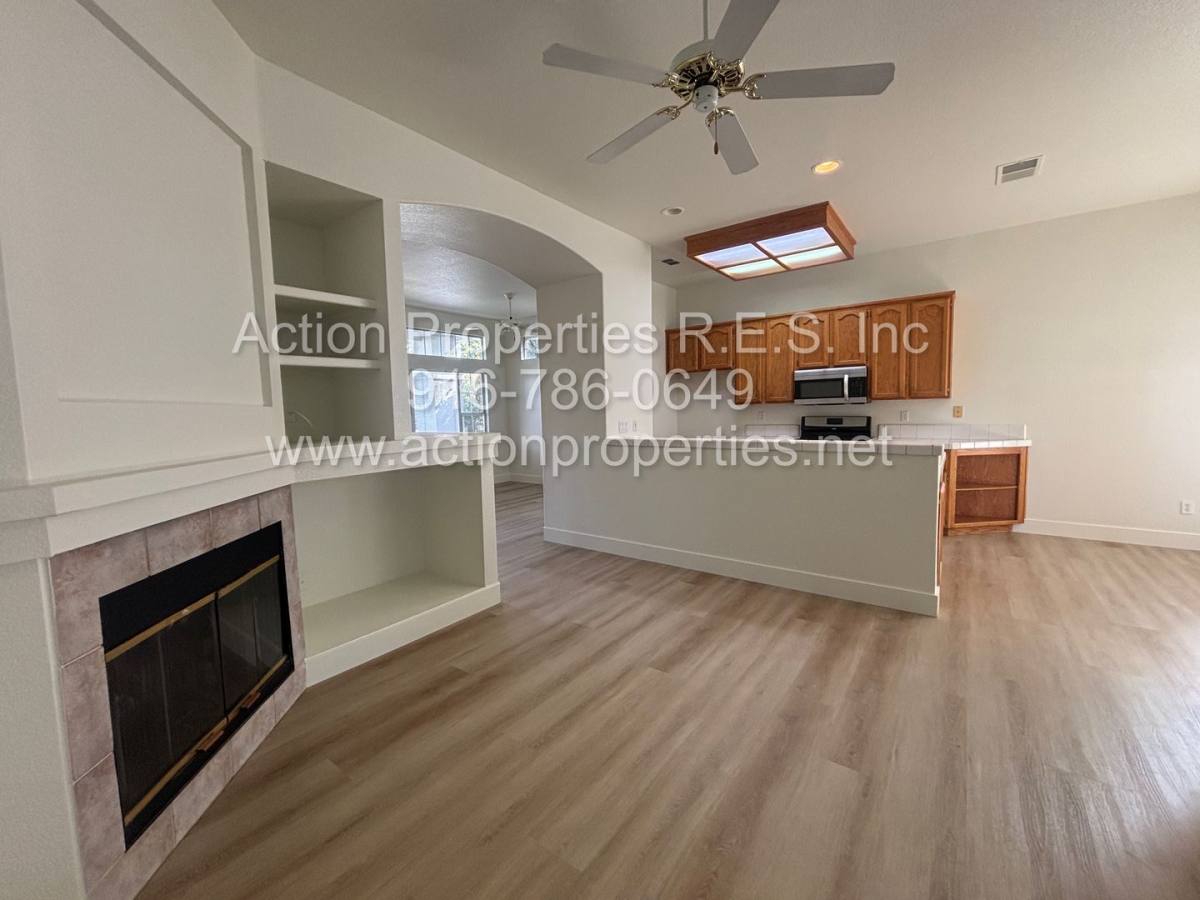 House for rent at 2432 Stefanie Dr, Rocklin, CA 95765