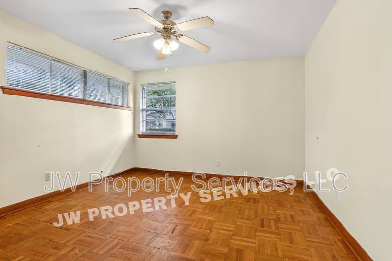 House for rent at 226 Sena Dr, Metairie, LA 70005