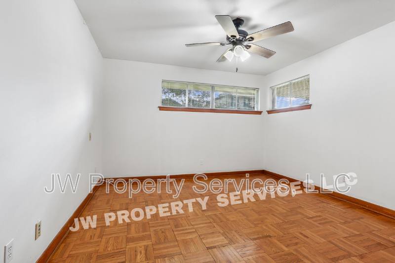 House for rent at 226 Sena Dr, Metairie, LA 70005