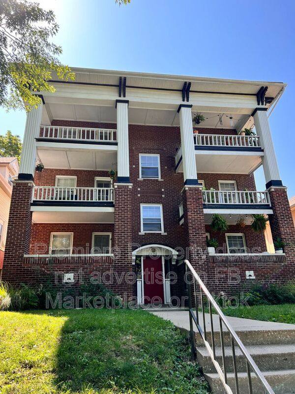 Apartment for rent at 2830 Harrison St #2S, Kansas City, MO 64109