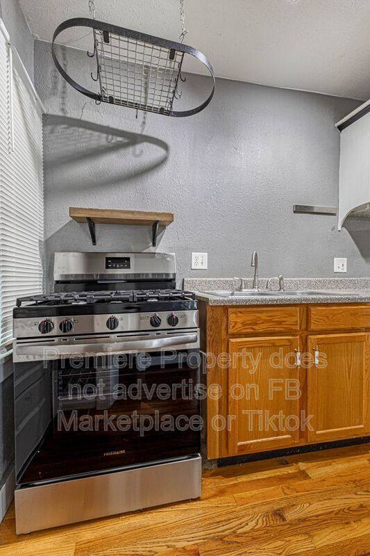 Apartment for rent at 2830 Harrison St #2S, Kansas City, MO 64109