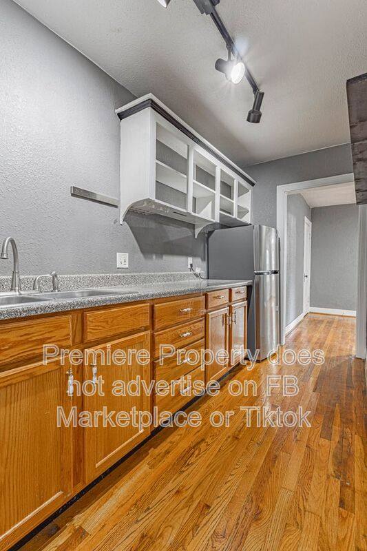 Apartment for rent at 2830 Harrison St #2S, Kansas City, MO 64109