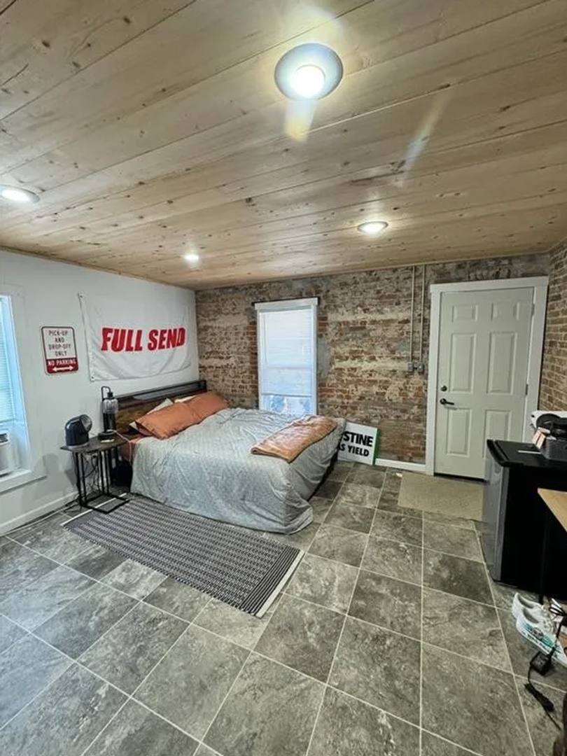 Apartment for rent at 316 N Filmore St, Maryville, MO 64468