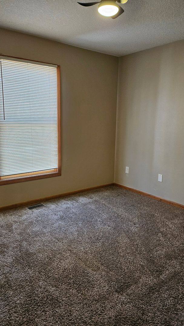 House for rent at 1714 11th St, Des Moines, IA 50314