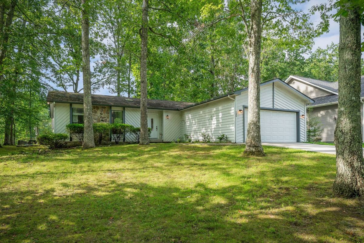 House for rent at 145 Anglewood Dr, Crossville, TN 38558