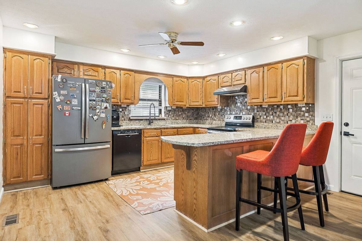 House for rent at 145 Anglewood Dr, Crossville, TN 38558
