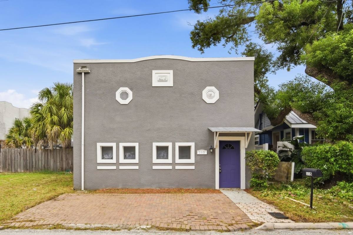 House for rent at 115 W Allison Court, Tampa, FL 33603