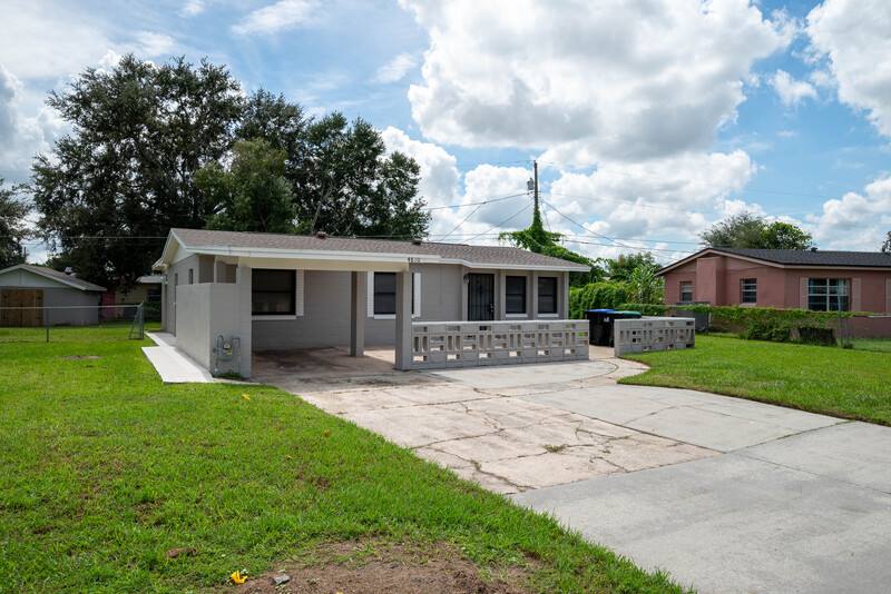 Apartment for rent at 4810 Shoshone St #B, Orlando, FL 32819