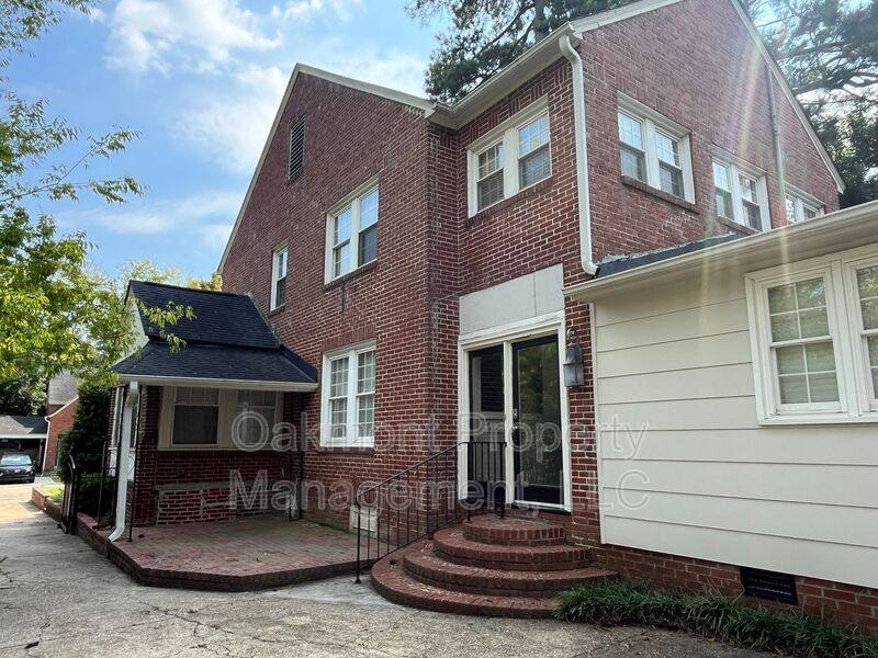 House for rent at 105 Peachtree St, Fayetteville, NC 28305