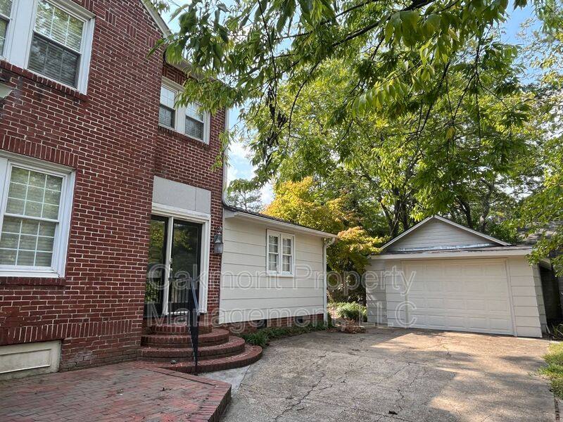 House for rent at 105 Peachtree St, Fayetteville, NC 28305