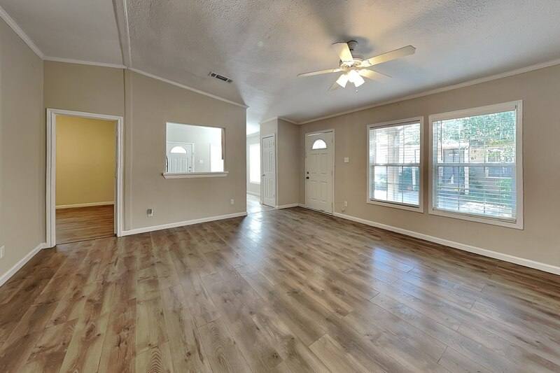 House for rent at 13753 Biggs St, Dallas, TX 75253
