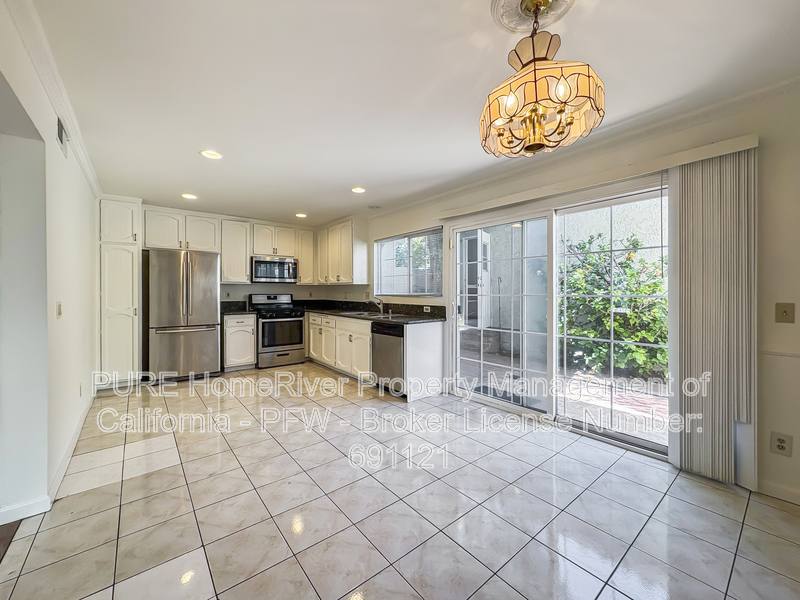 Townhouse for rent at 6865 Valley Circle Blvd #5, West Hills, CA 91307
