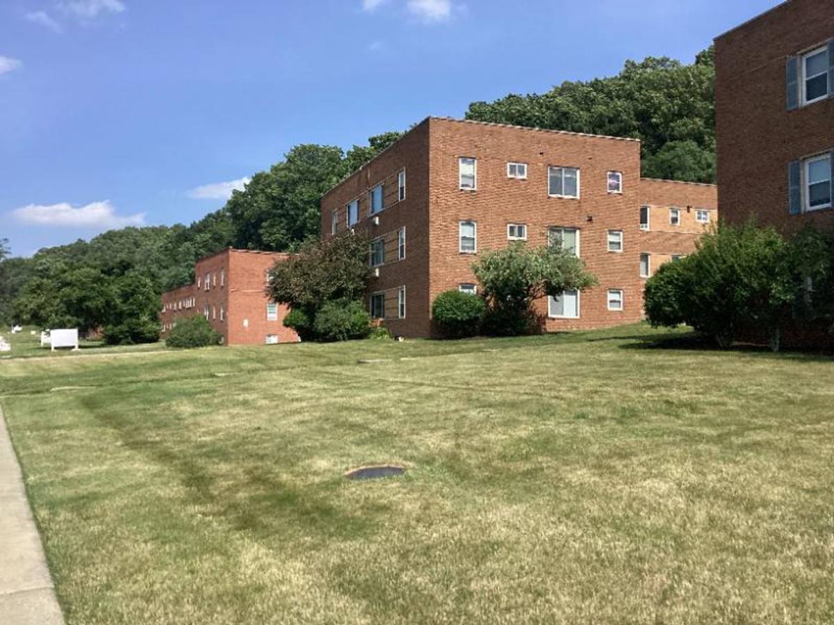 Apartment for rent at 22250-22280-22300 Euclid Ave, Euclid, OH 44117