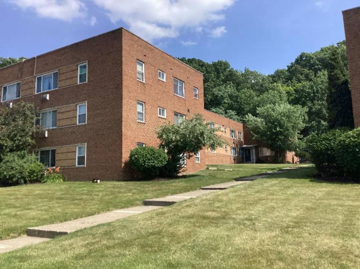 Apartment for rent at 22250-22280-22300 Euclid Ave, Euclid, OH 44117