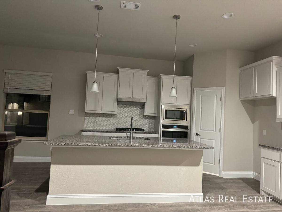 House for rent at 2001 Saint Andrews Way, Argyle, TX 76226