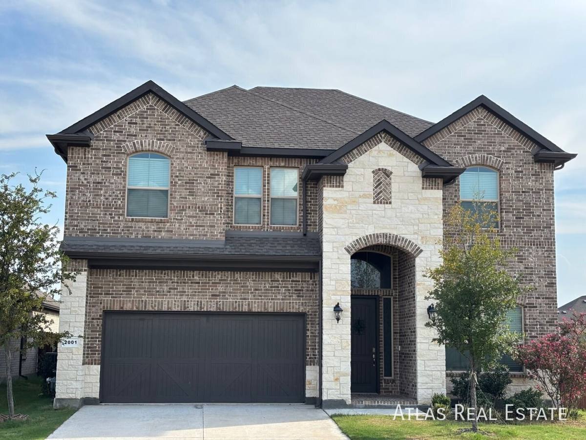 House for rent at 2001 Saint Andrews Way, Argyle, TX 76226