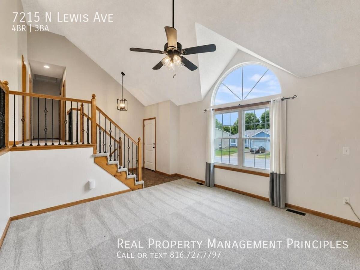 House for rent at 7215 N Lewis Ave, Kansas City, MO 64158