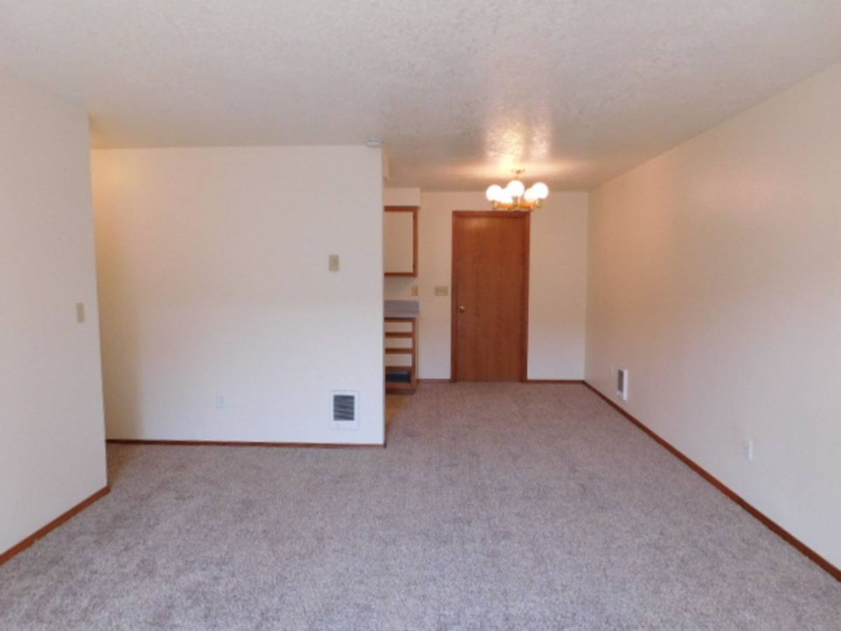 Apartment for rent at 1520 & 1522 Jay Court, Stayton, OR 97383