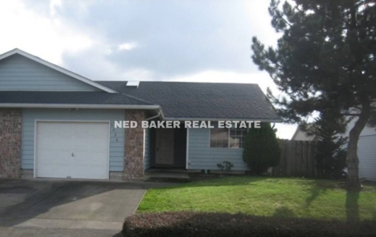 Apartment for rent at 1520 & 1522 Jay Court, Stayton, OR 97383