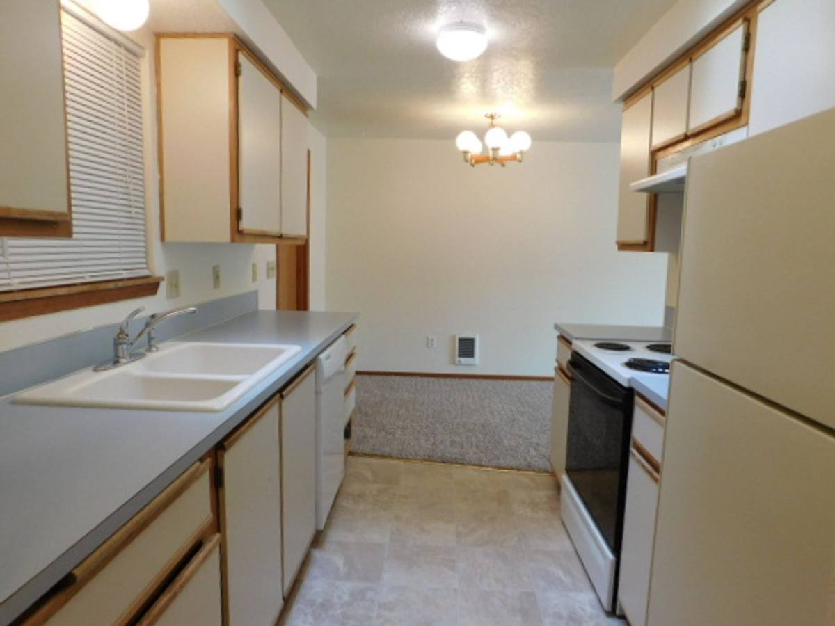 Apartment for rent at 1520 & 1522 Jay Court, Stayton, OR 97383