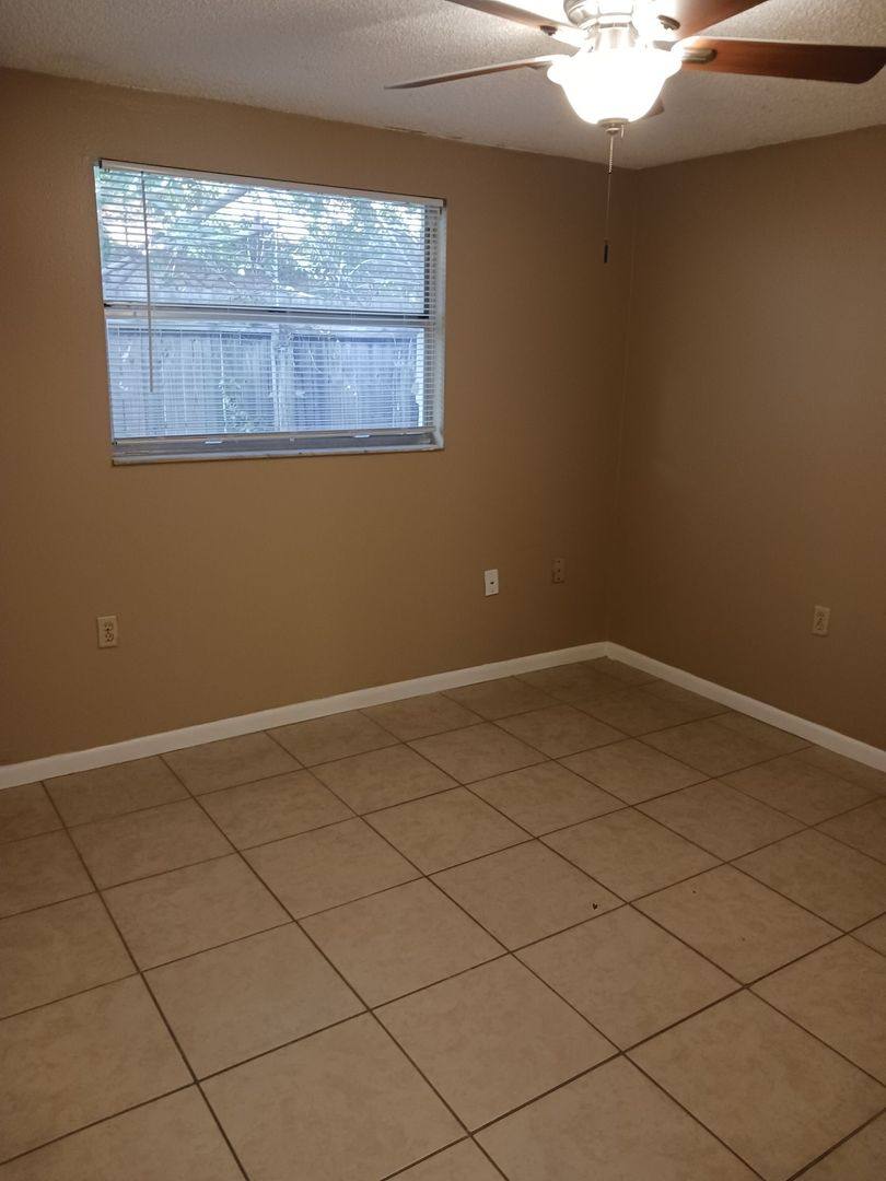 Apartment for rent at 1511 Swordbill Dr, Holiday, FL 34690
