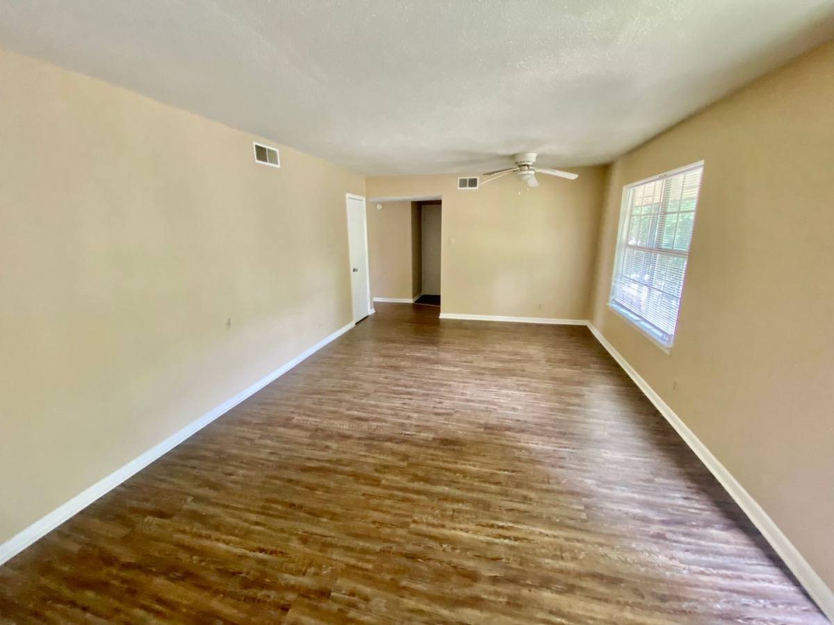 Apartment for rent at 501-529 Hillsboro St, Martin, TN 38237