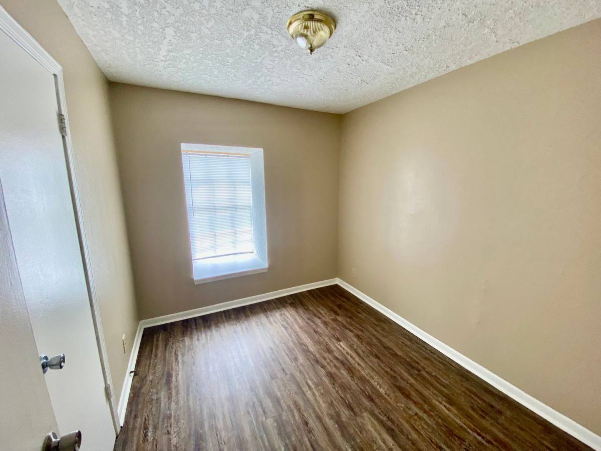 Apartment for rent at 501-529 Hillsboro St, Martin, TN 38237