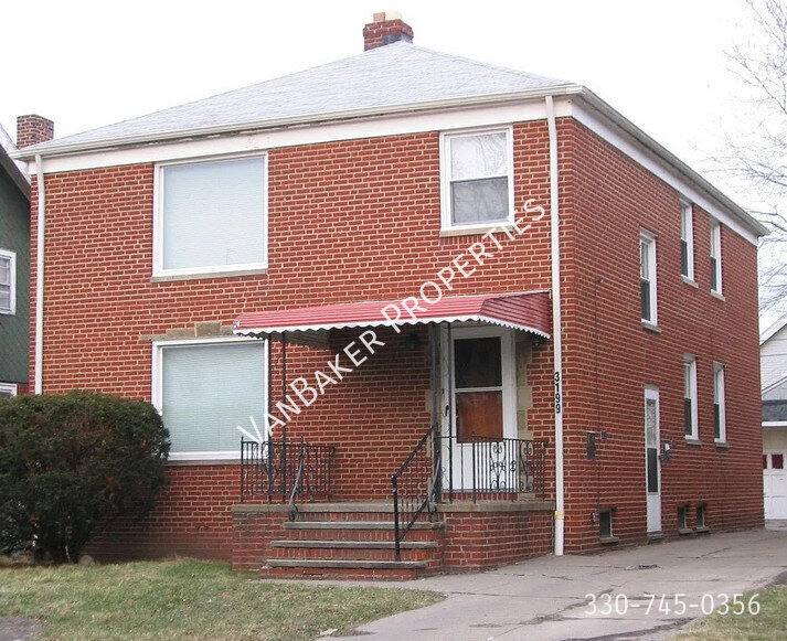Apartment for rent at 3199 W 116th St, Upstairs Unit, Cleveland, OH 44111