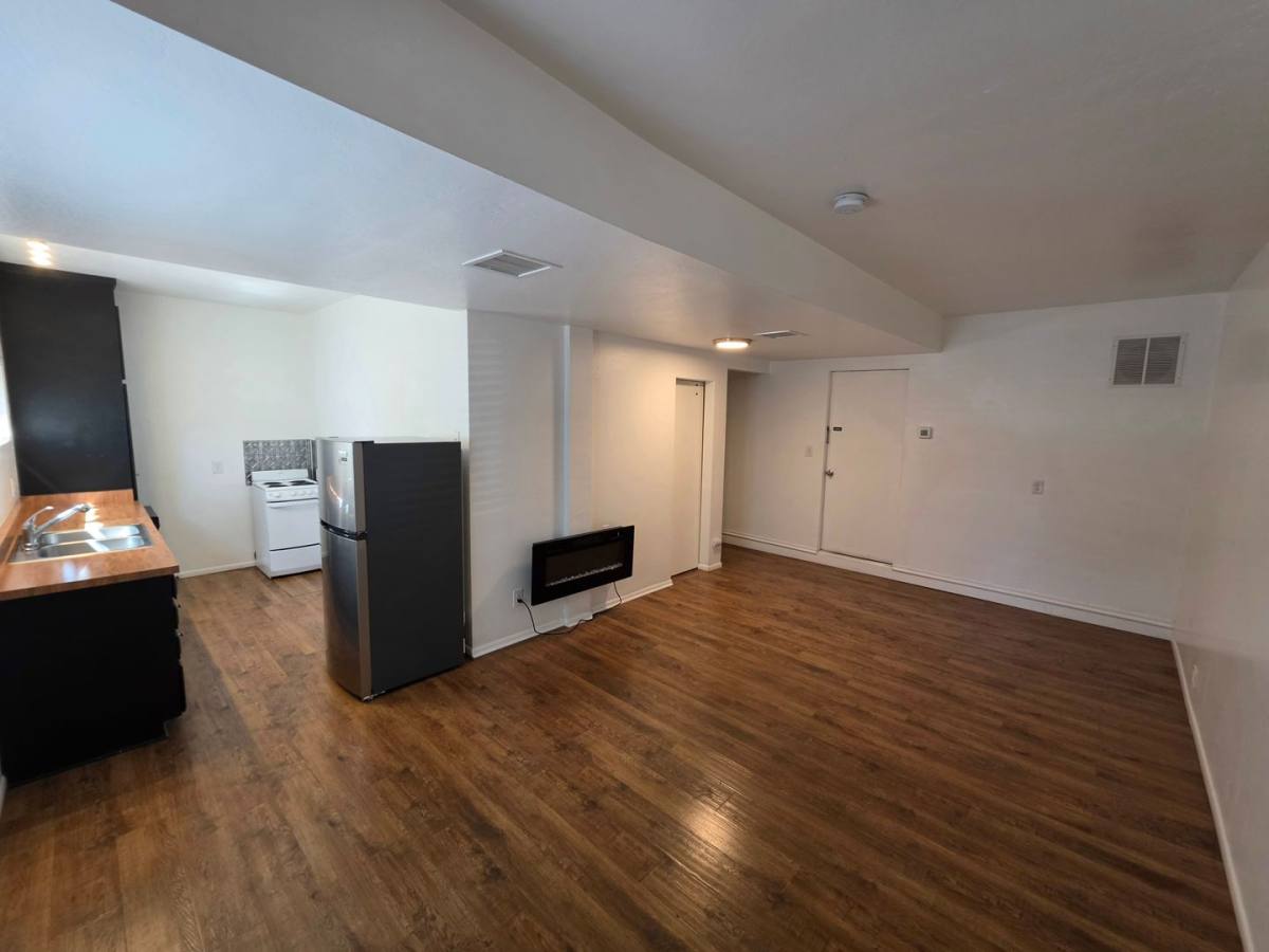 Apartment for rent at 208 W Dale Ave, Flagstaff, AZ 86001