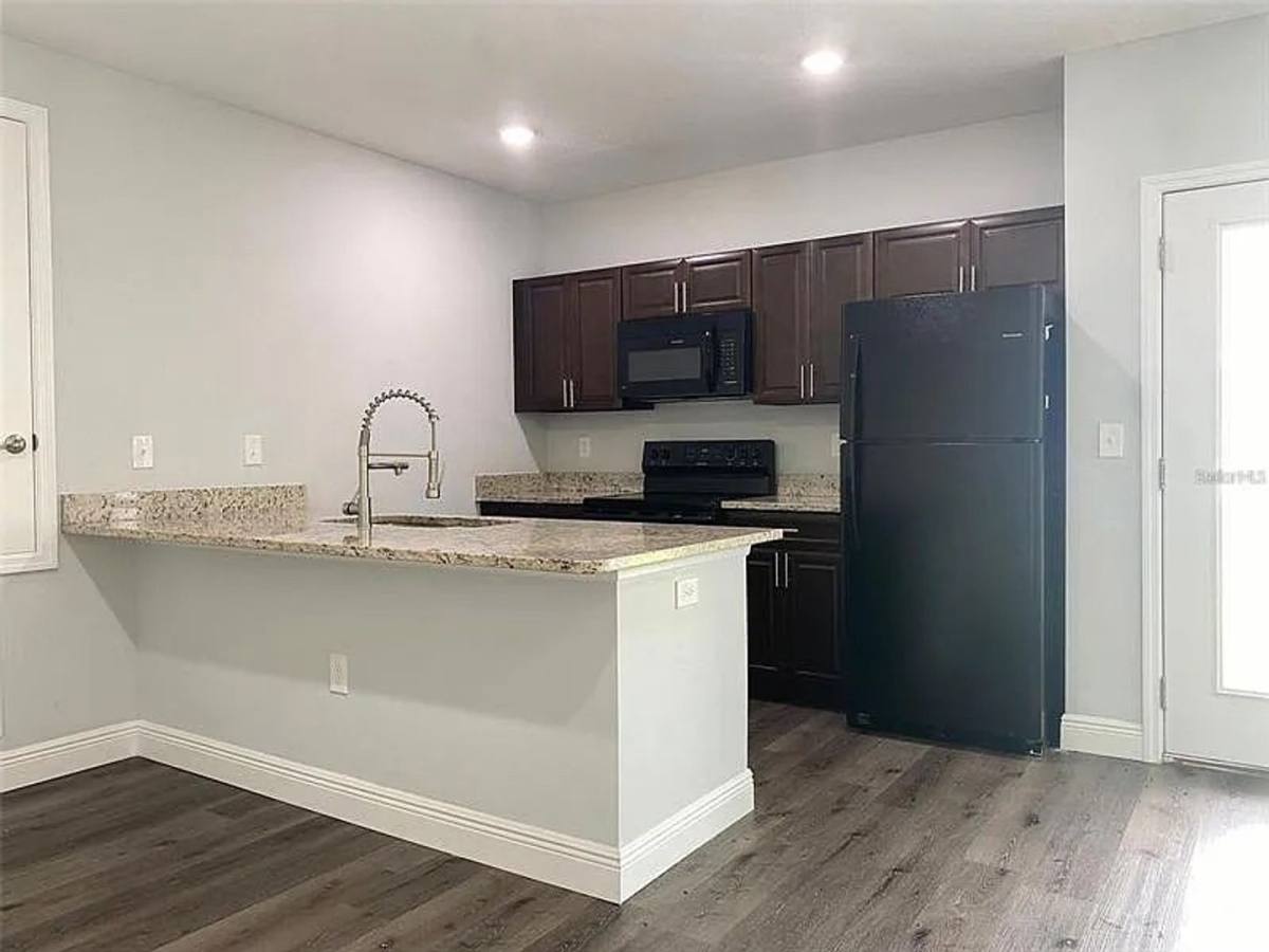 Apartment for rent at 2261 Florida Dr, Deltona, FL 32738